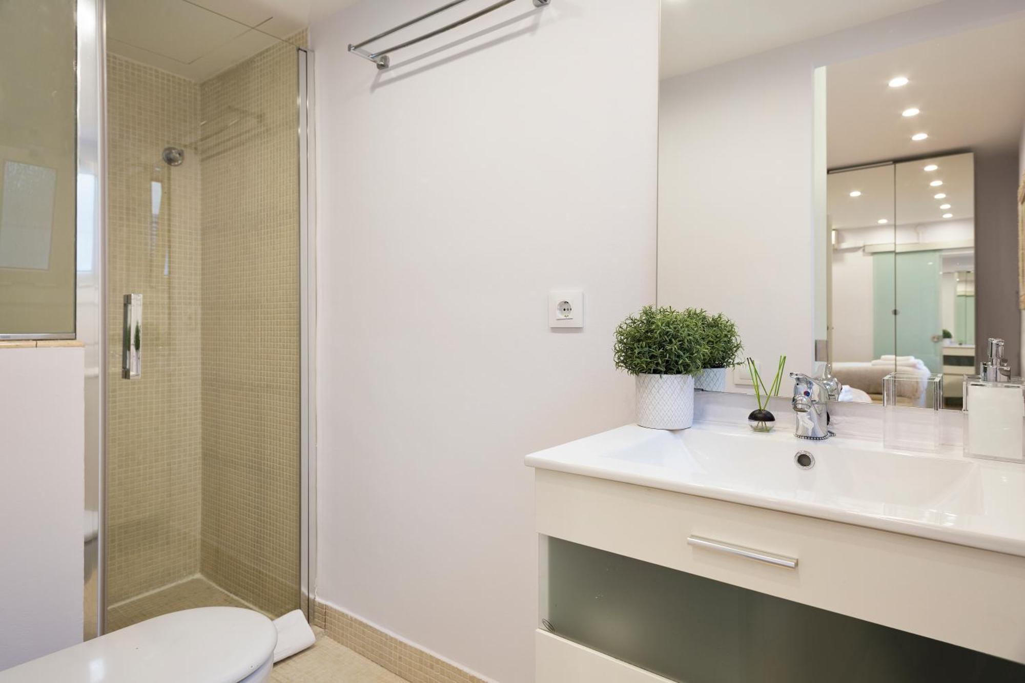 Apartamento Rambla Catalunya Barcelona Bagian luar foto