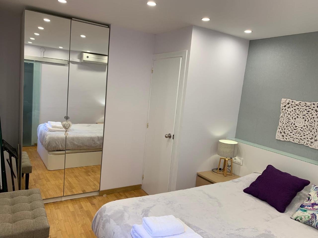Apartamento Rambla Catalunya Barcelona Bagian luar foto